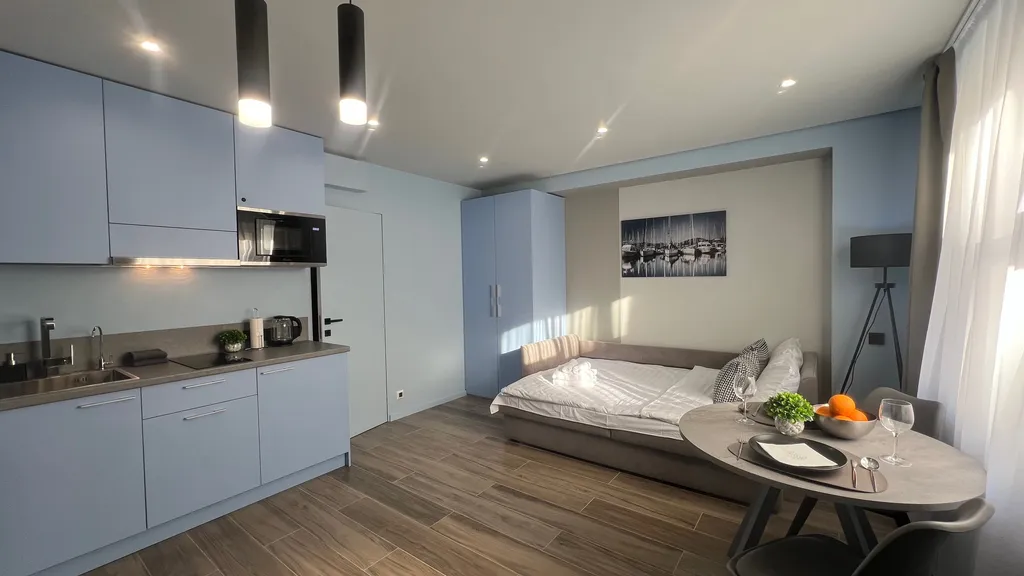 Апартаменты у Часовой башни голубые