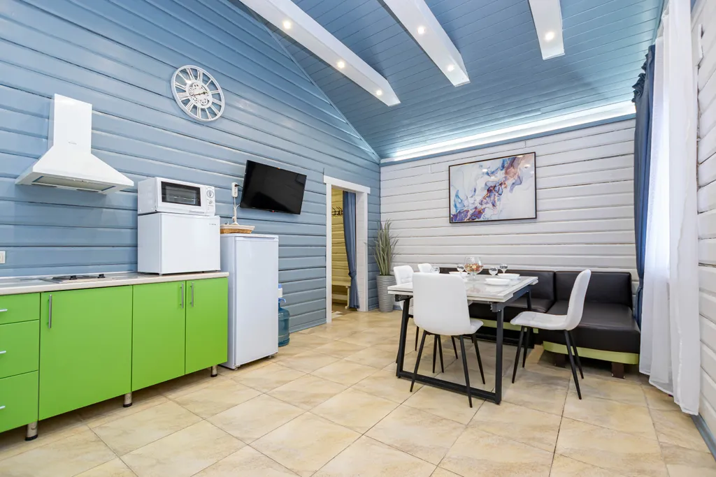 Дом на берегу озера