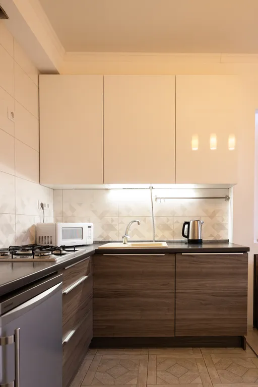 У спуска к морю