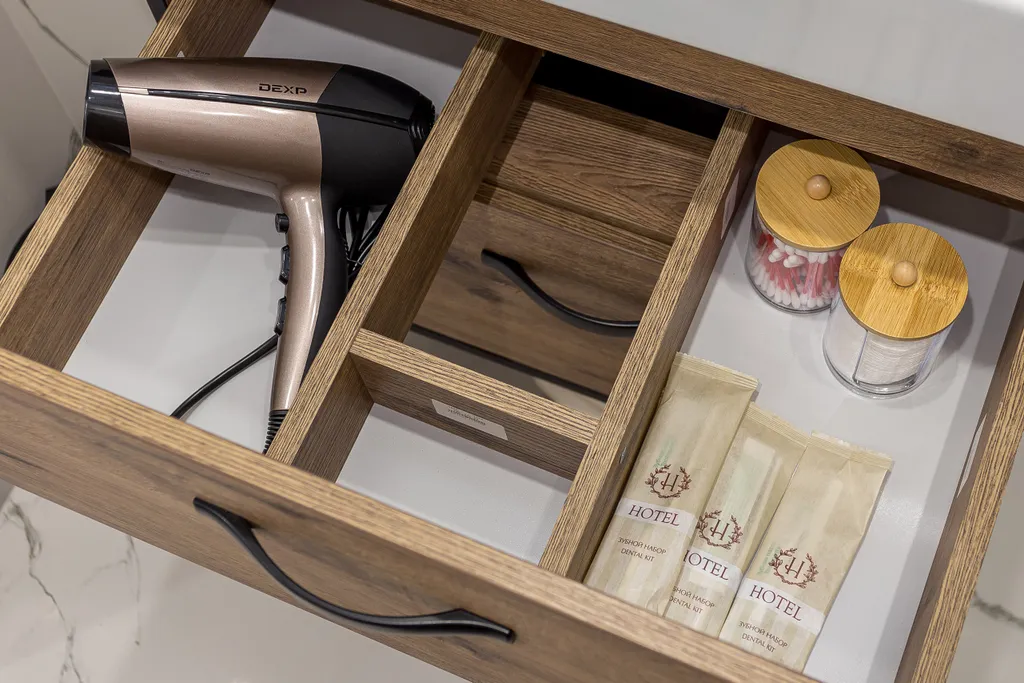 Двухкомнатные апартаменты LikeHome Изумрудные вблизи парка Галицкого