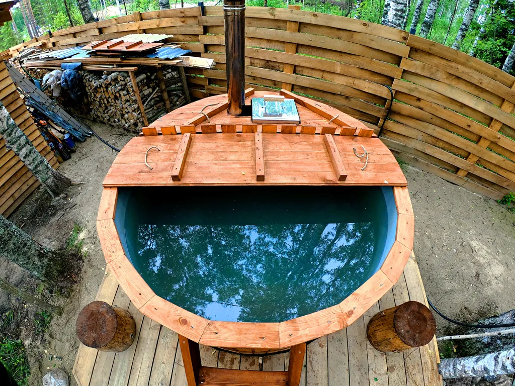 Уютный глэмпинг Типи-трип в лесу с баней, купелью и очагом