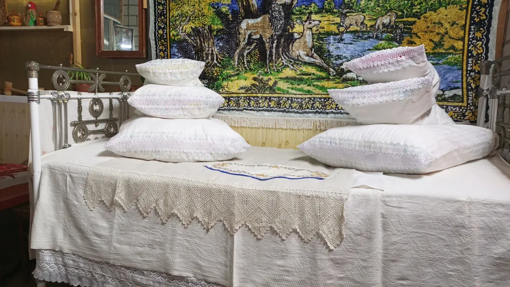 Номер -горница (комната) из казачьего куреня станицы Каменская