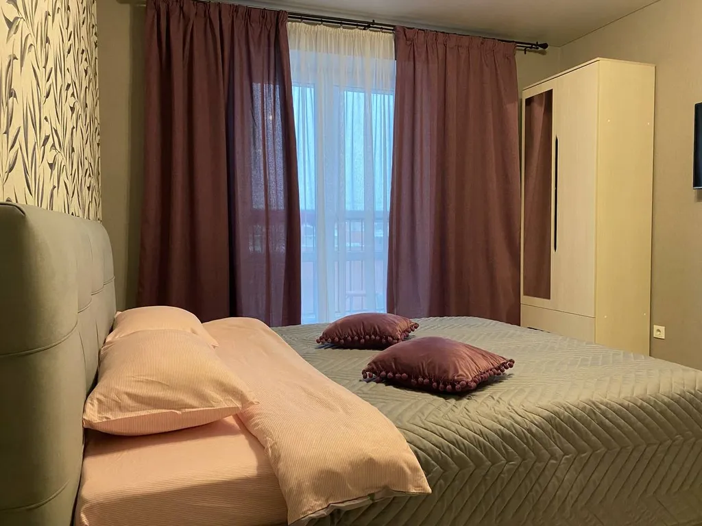 Уютная однокомнатная квартира в новом доме недалеко от центра — аренда посуточно в Калининград