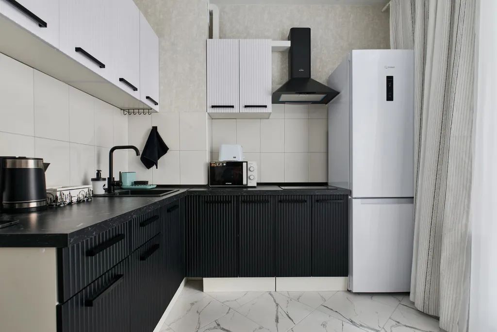 Прекрасная стильная квартира Инь янь