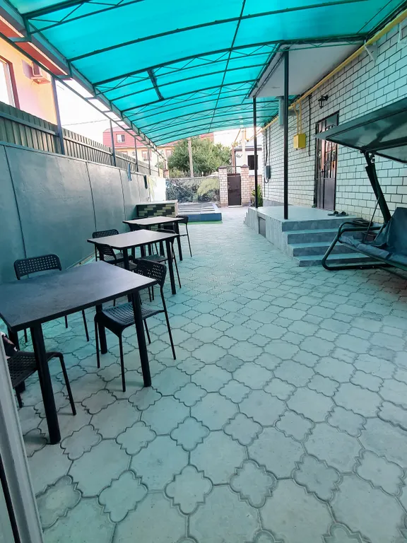 Просторный номер для семьи в небольшом уютном доме с хорошим бассейном