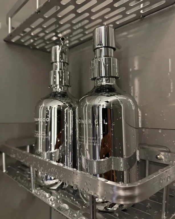 Уютный дом у озера, в 50 километрах от Петербурга, с мангалом, Wi-Fi