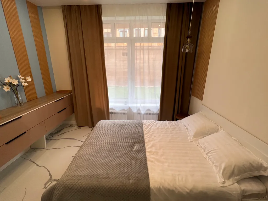 Новая студия возле Белоусовского парка в ЖК премиум класса