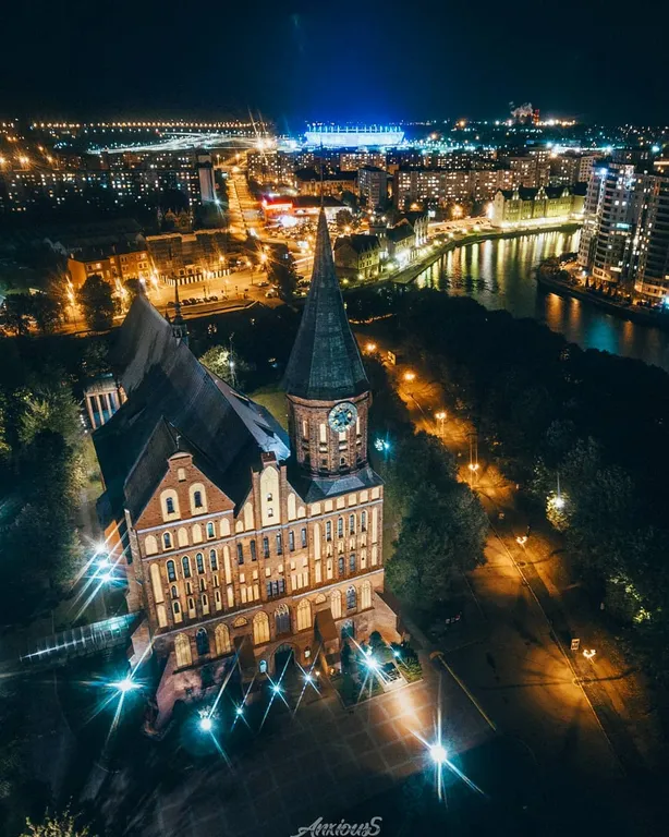 Квартира Квартира Центр города! 3 изолированные комнаты, 3 кровати — Калининград