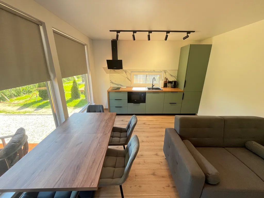 Комфортабельный дом с гриль-зоной на базе отдыха в сердце Волгограда