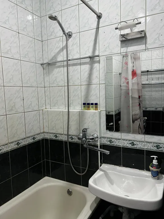 Просторный апартамент с раздельными комнатами в сердце Пскова