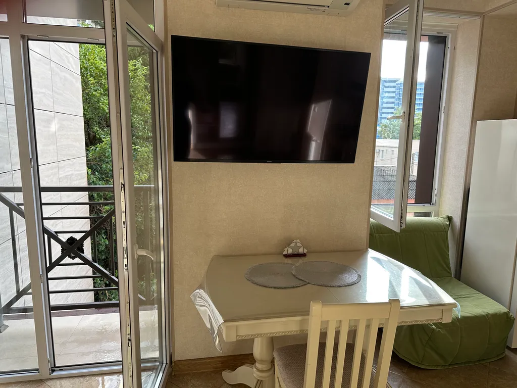 Роскошная студия у моря в самом центре