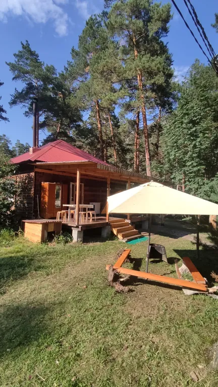 Квартира Номер с камином и санузлом. Две двухспальных, две односпальных кровати — аренда посуточно в Чемал