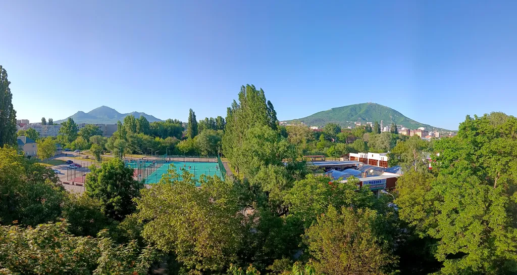 Уютная квартира у реки с панорамным видом на горы Машук и Бештау