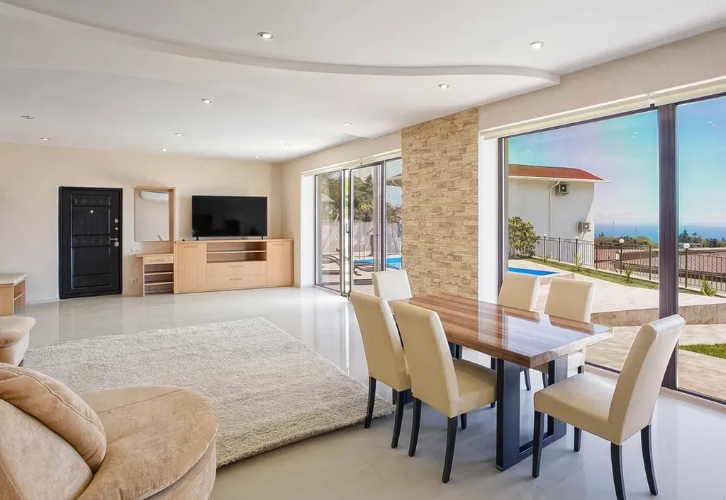 Коттедж Шикарная вилла в Массандровском парке — Ялта