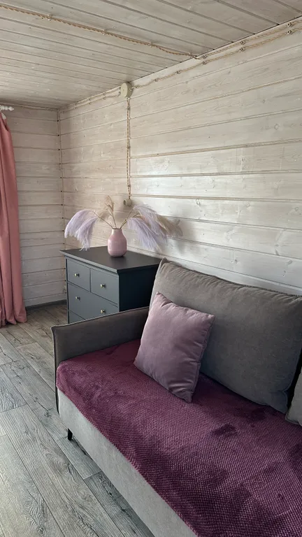 Благоустроенный дом на индивидуальной территории с видом на Байкал