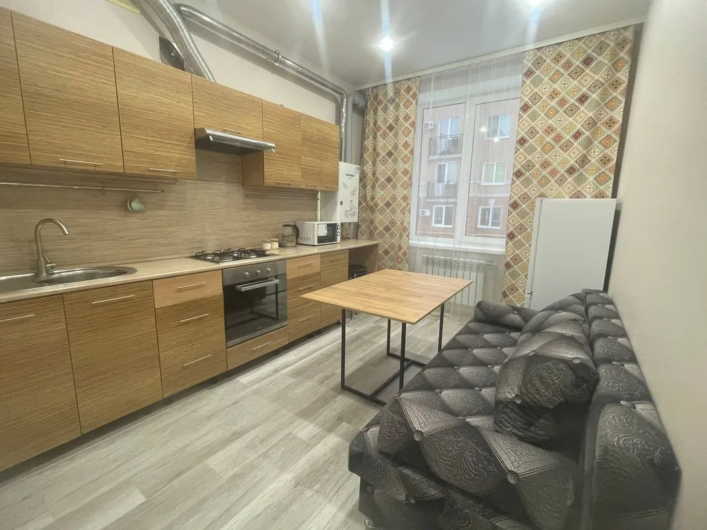 Добро пожаловать в современный, стильный апартамент