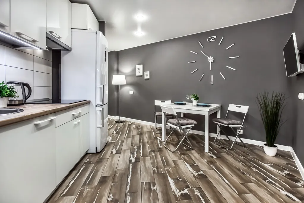 Grey Cardinal Sutki Life