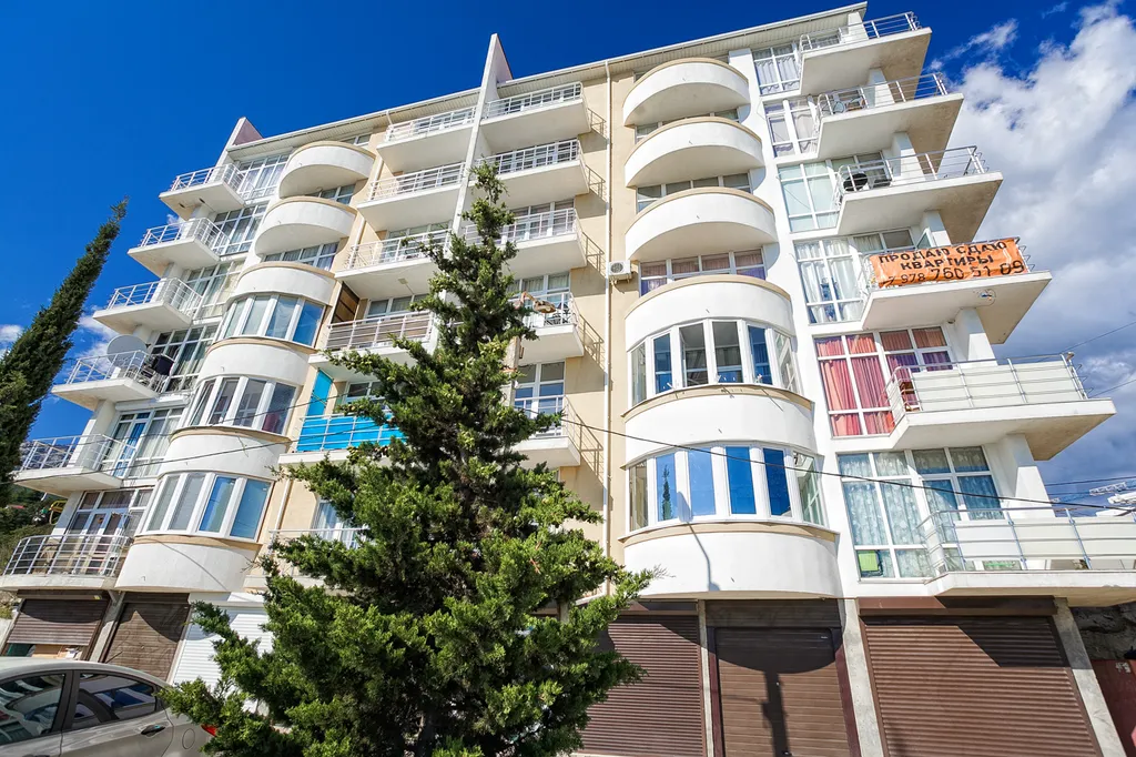 Стильная квартира-студия с  красивым видом на море в Мисхоре