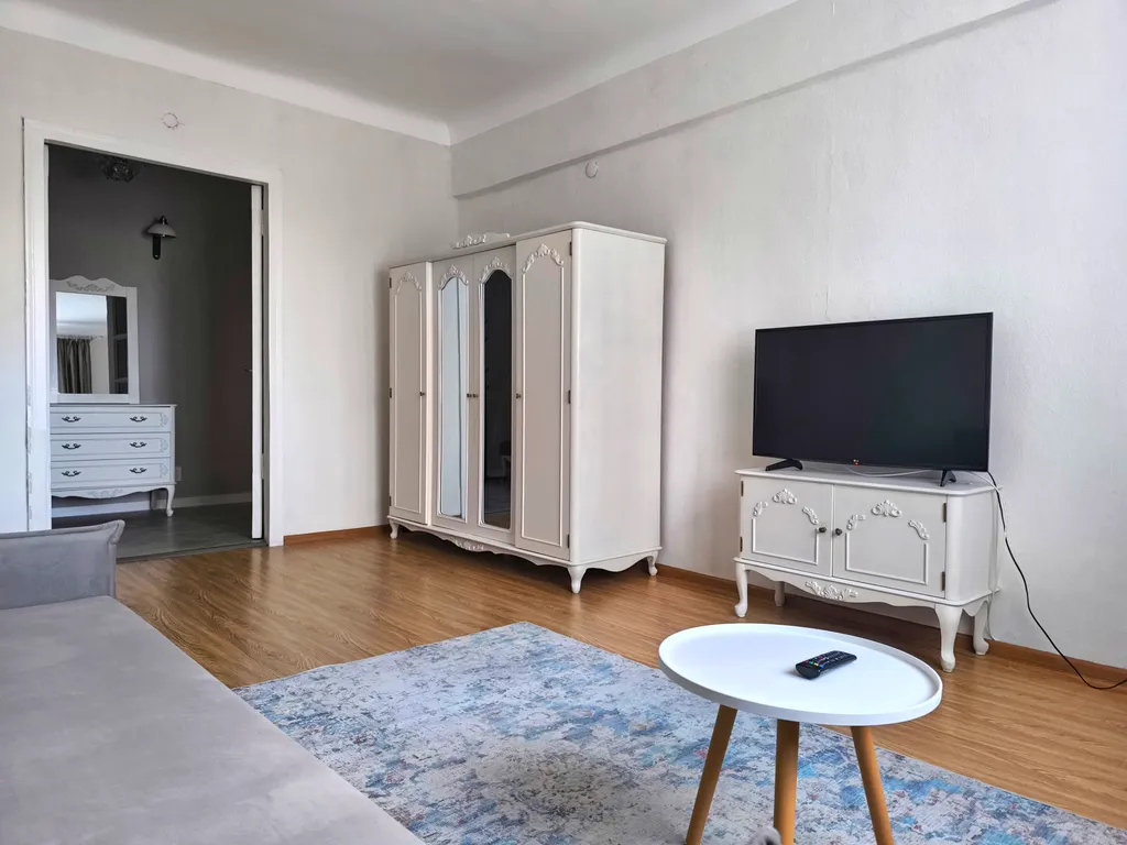 Апартаменты двухкомнатные у вокзала