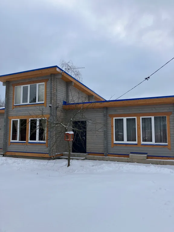 Уютный дом в деревне рядом с рекой Ока