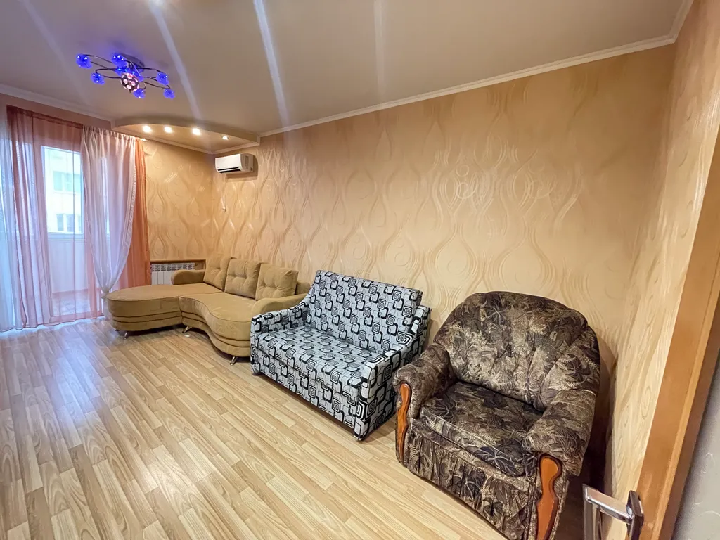 3-к квартира в самом центре с парковкой