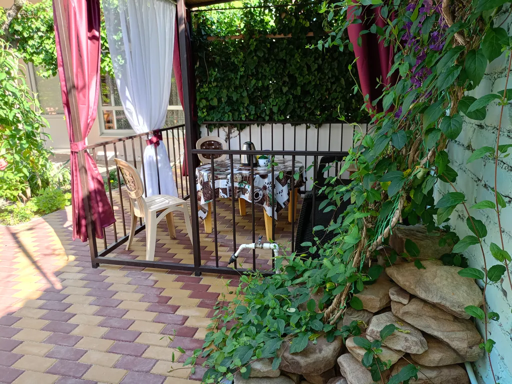 Коттедж Домик у моря — Ейск