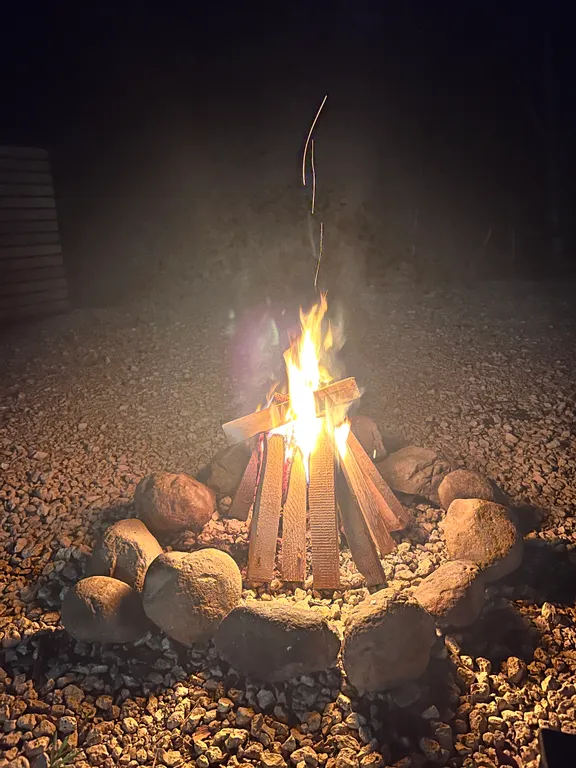 Дом в горах у реки с подогреваемым бассейном, баней и чаном