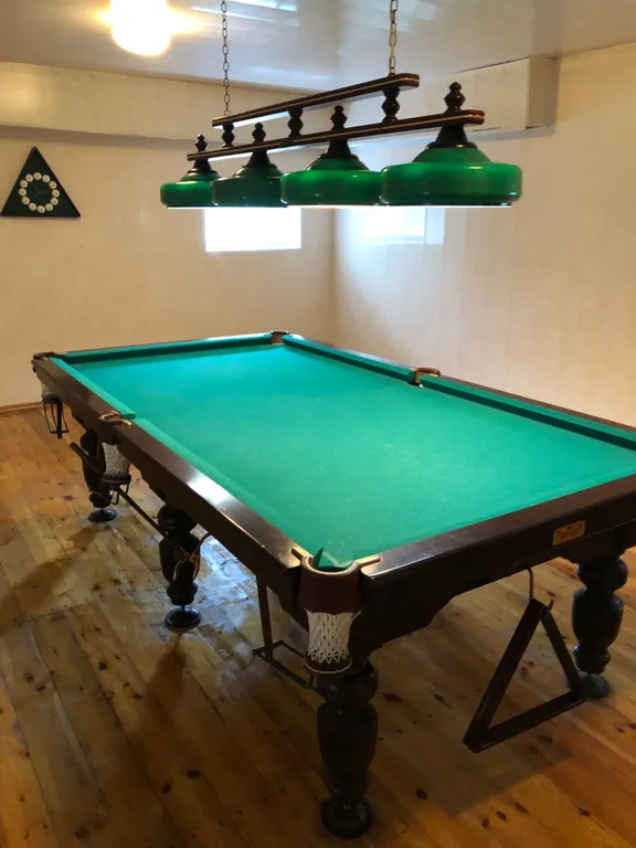 Большой, уютный дом с бильярдом в городе Гомеля. Отличное место.