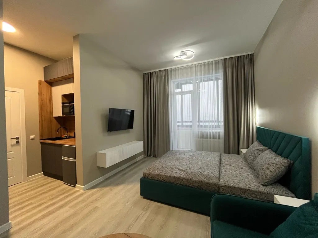 Студия с видом на озеро