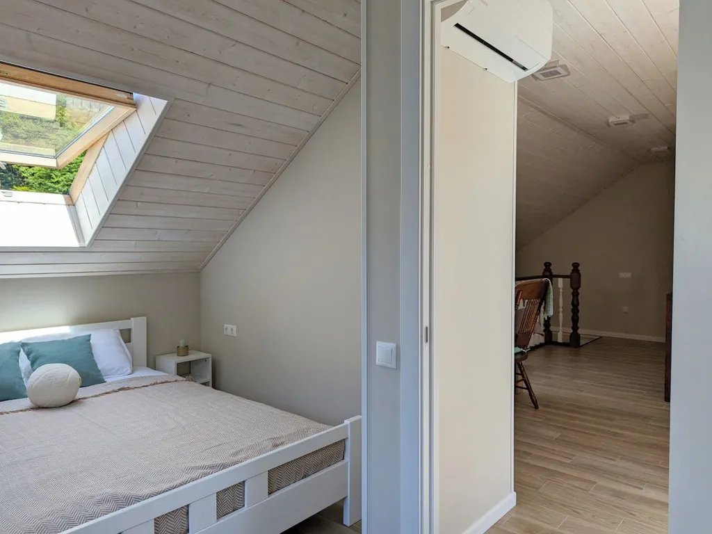 Роскошные двухуровневые апартаменты с панорамным видом на горы