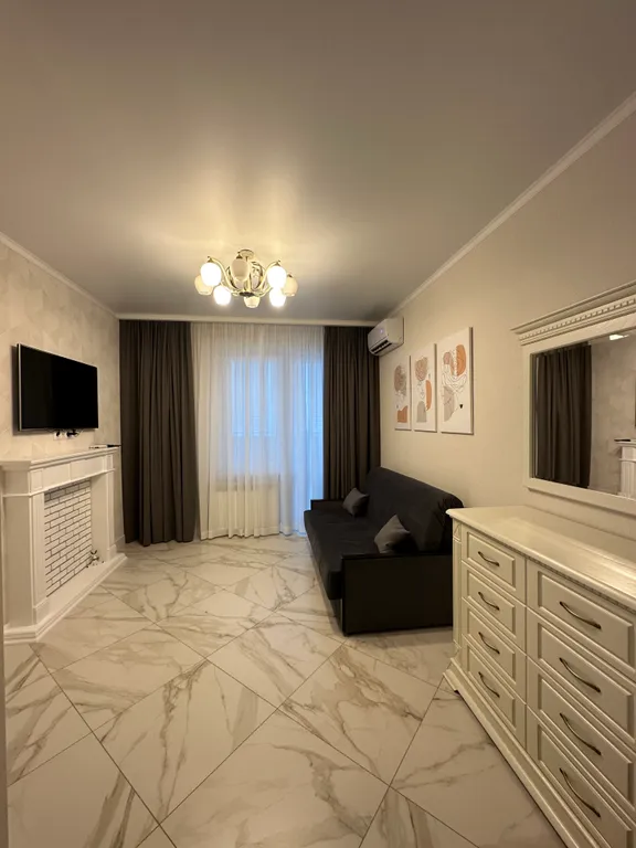 Шикарная квартира с камином в  300 метрах от пляжа