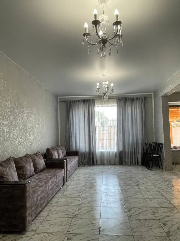 Коттедж 2х этажный с бассейном на 14 человек