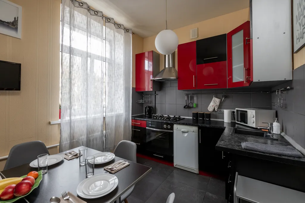 Семейные апартаменты возле парка Горького