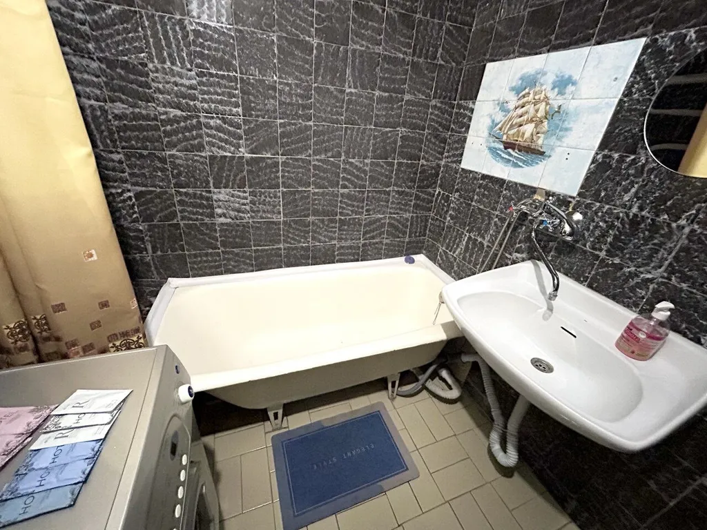 Квартира в самом центре возле ТЦ 21 Век