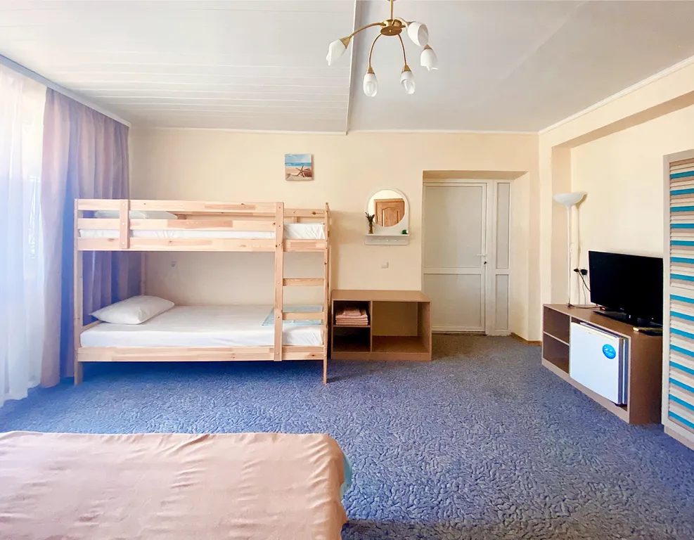 family camp 6 с балконом