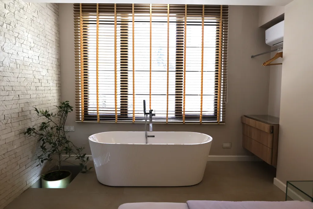 Ambassador apartment