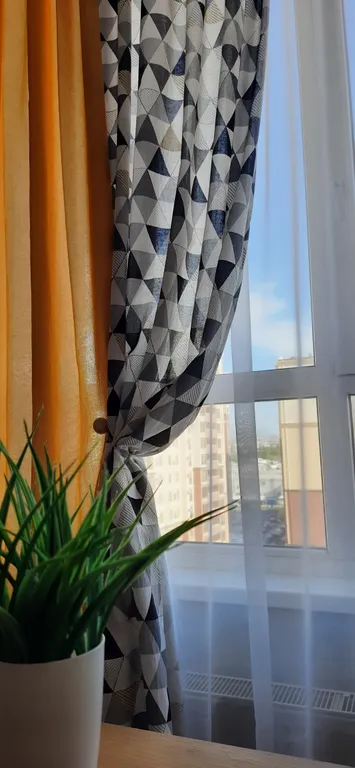 Квартира Yellow sofa (Желтый диван) ApartmentsУютная  квартира в элитном районе — Мирное