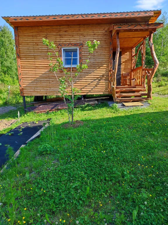 Коттедж Небольшой домик недалеко от озера — аренда посуточно в Медвежьегорск