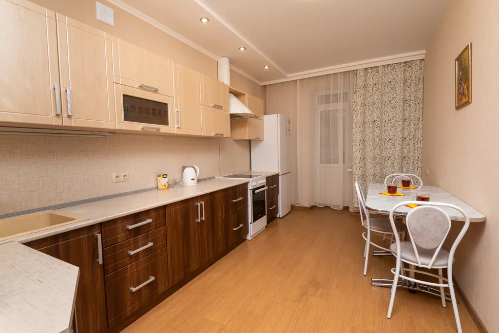 Просторная однокомнатная квартира в центре в современном элитном доме