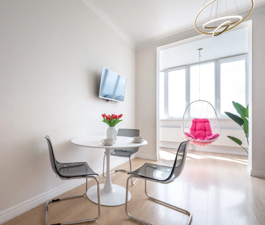 Просторная квартира с лучшим видом на Мост Поцелуев и реку Кубань