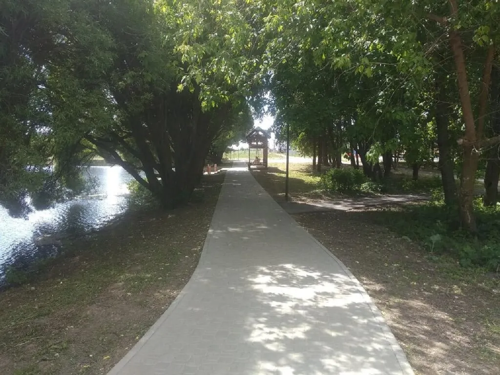 Уютный русский дом у верхнего пруда