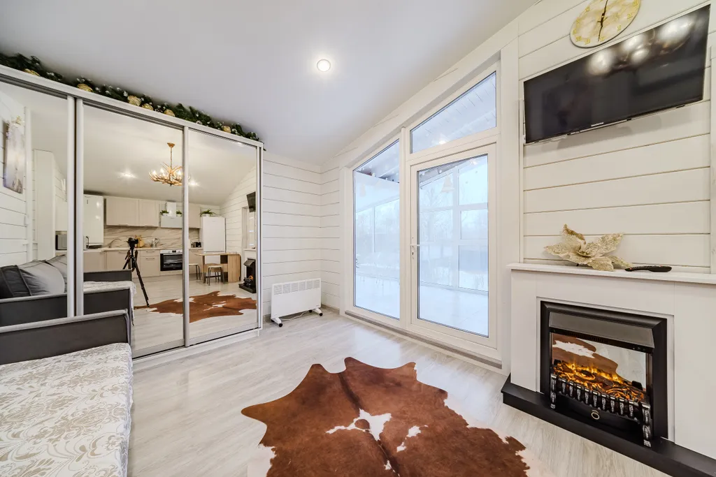 Коттедж Загородный дом с кедровой баней — Светлое