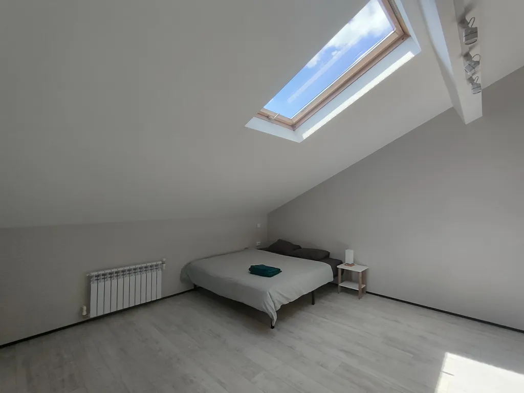 Современный дом с панорамными окнами и сауной