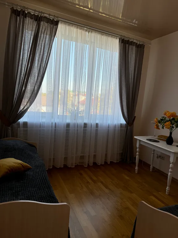 Красивая трёхкомнатная квартира в центре с видом на площадь