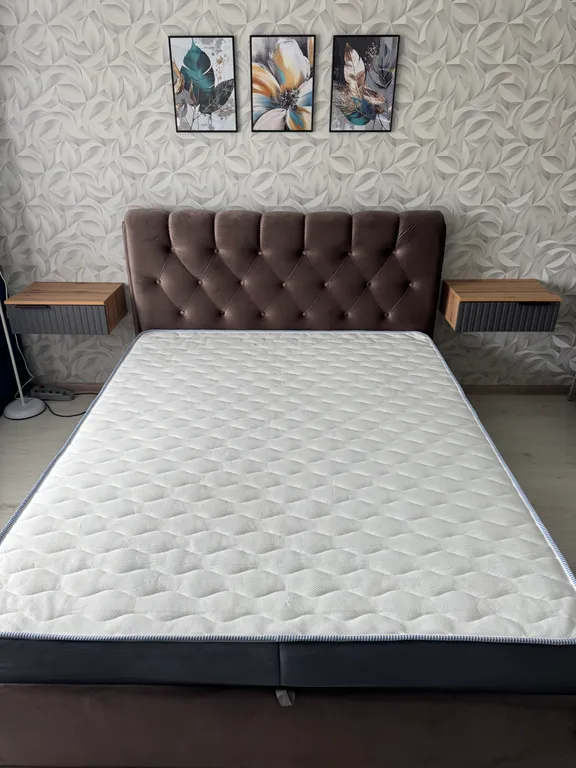 Стильная квартира с ремонтом в центре