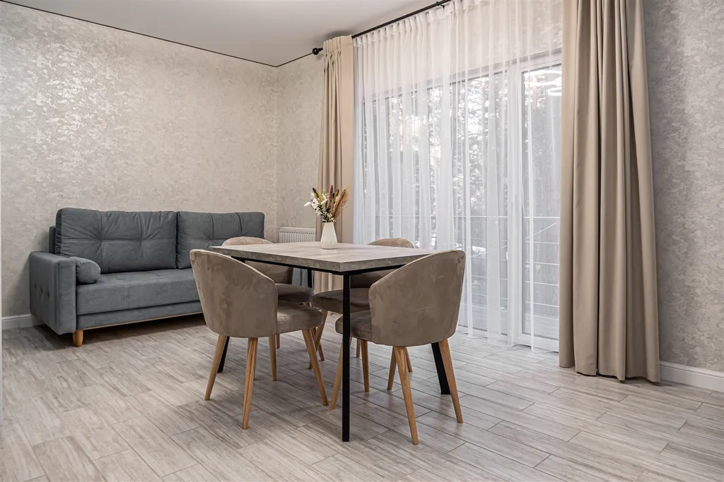 Квартира с балконом