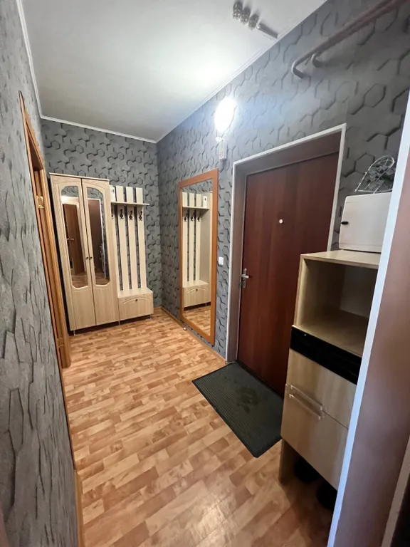 Однокомнатная квартира возле ТРЦ Аура