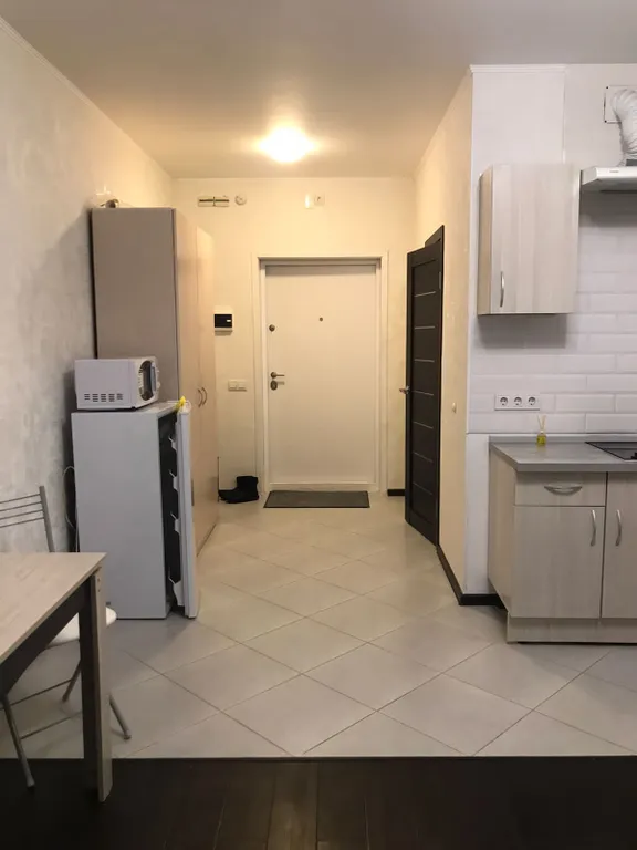 Просторная студия с лоджией