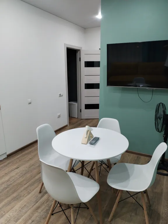 Уютная студия с дизайнерским ремонтом