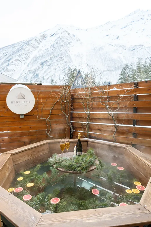 Домик в Приэльбрусья с баней на дровах и сибирским банным чаном